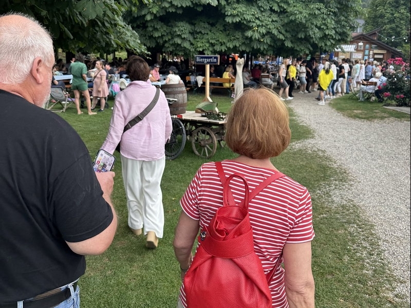 Größer anzeigen...